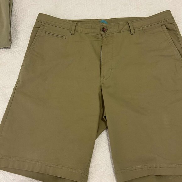 Men's Tommy Bahama Shorts - Picture 3 of 6